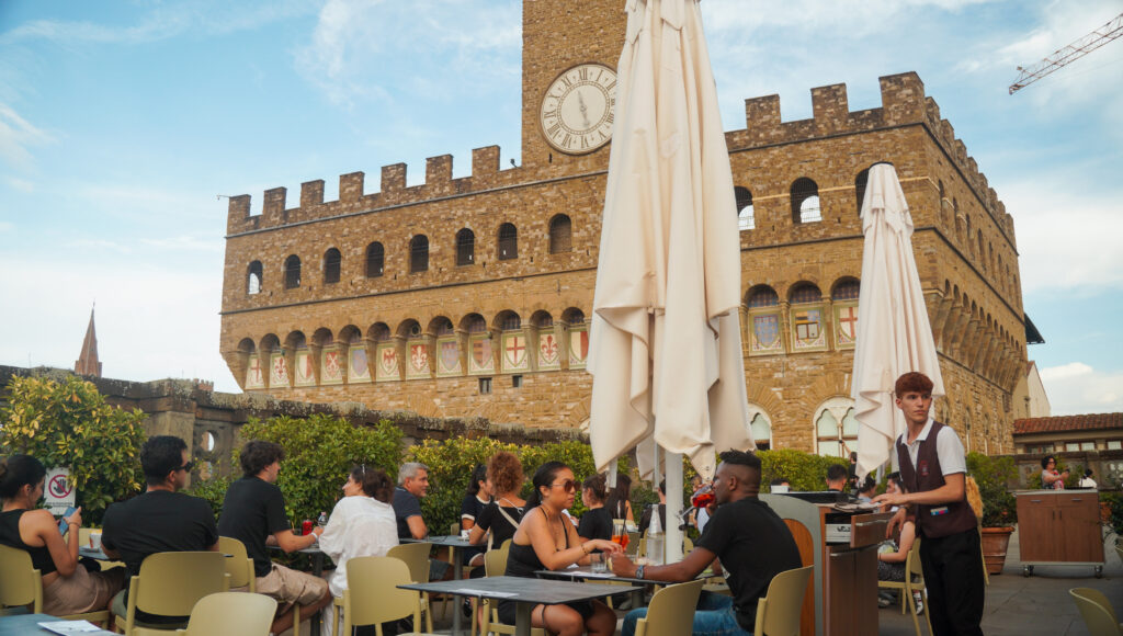 Cafe at Uffizi overlooking Piazza della Signoria